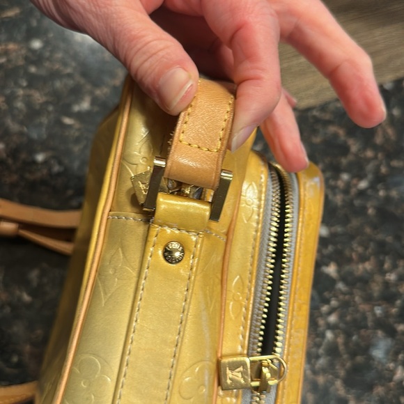 Louis Vuitton Yellow Crossbody Bag - Picture 13 of 14